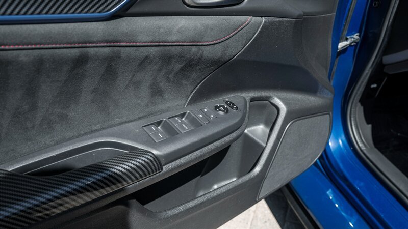 Used 2018 Honda Civic Type R image 24