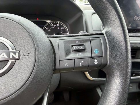 Used 2023 Nissan Rogue SV AWD/4WD image 29