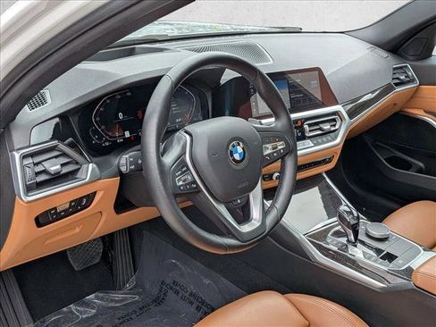 Used 2021 BMW 330i xDrive Sedan w/ Premium Package AWD/4WD image 10