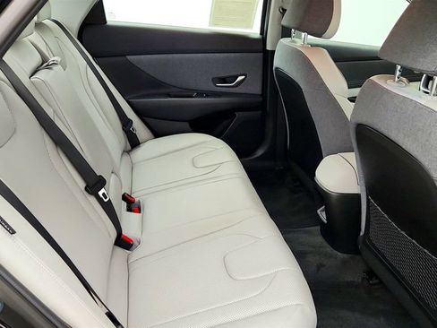 Used 2024 Hyundai Elantra Limited FWD image 24