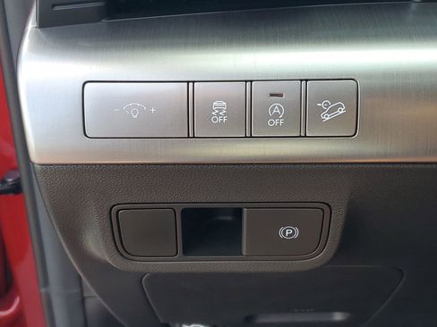 Used 2025 Hyundai Kona SE FWD image 27
