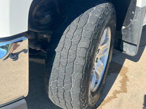 Used 2018 Chevrolet Silverado 1500 LT w/ All Star Edition AWD/4WD image 15