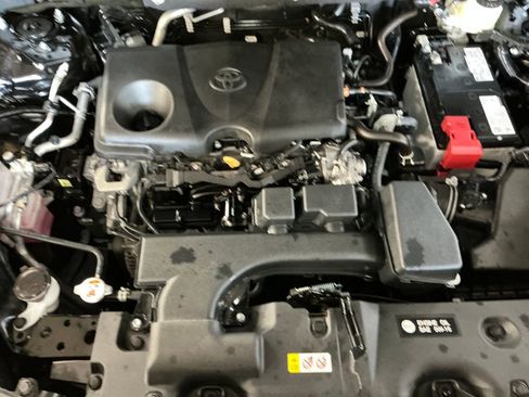 Certified 2025 Toyota RAV4 XLE image 9