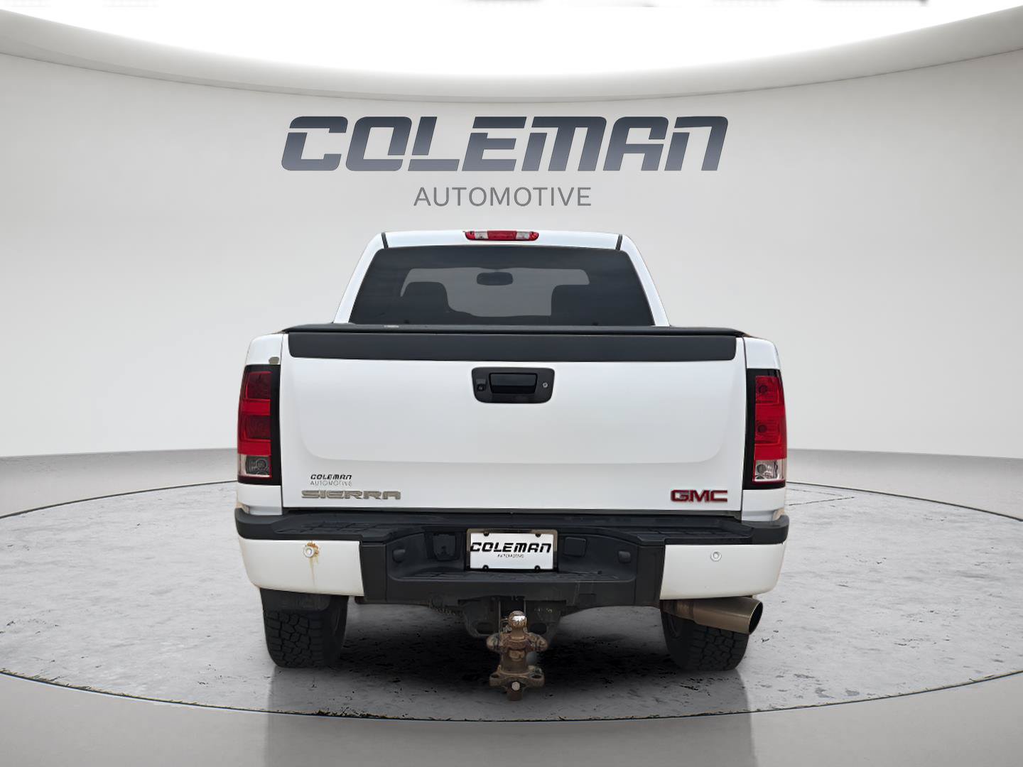 Used 2014 GMC Sierra 2500 Denali w/ Suspension Package, Off-Road AWD/4WD image 8