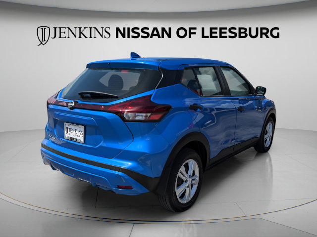 Certified 2025 Nissan Kicks Play S FWD image 3