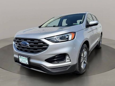Used 2019 Ford Edge SEL w/ Equipment Group 201A FWD image 2