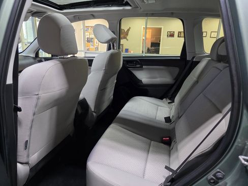 Used 2015 Subaru Forester 2.5i Premium image 19