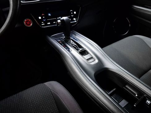 Used 2020 Honda HR-V EX image 33