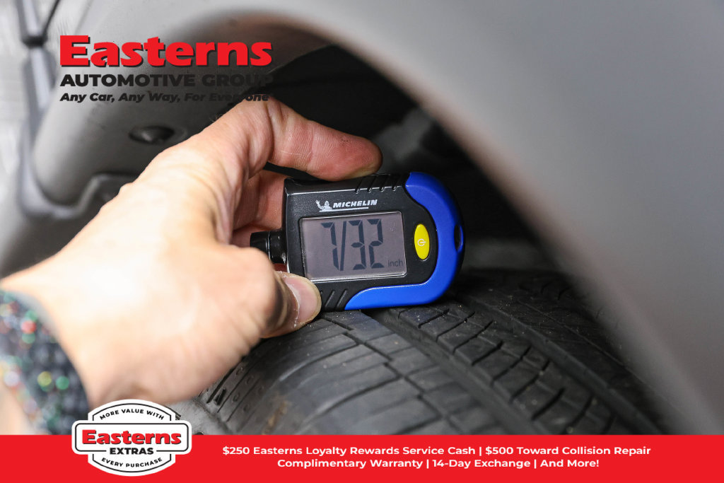 Used 2023 Nissan Rogue SV AWD/4WD image 30