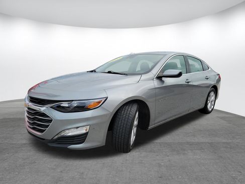 Used 2023 Chevrolet Malibu LT FWD image 3