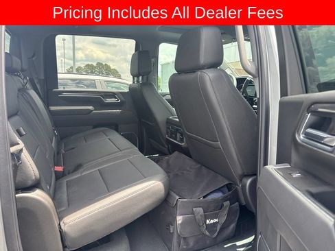 Used 2026 Chevrolet Silverado 2500 LTZ w/ LTZ Convenience Package AWD/4WD image 14