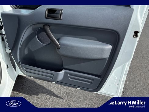 Used 2013 Ford Transit Connect XLT image 16
