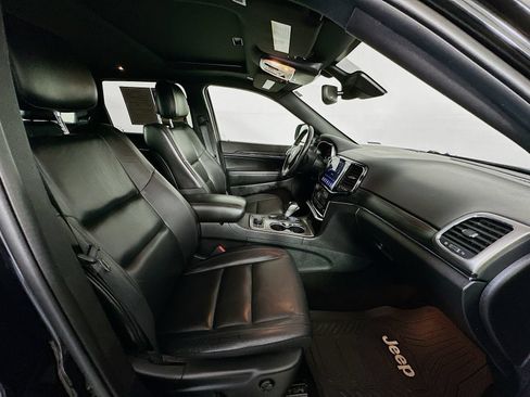 Used 2020 Jeep Grand Cherokee Limited AWD/4WD image 29