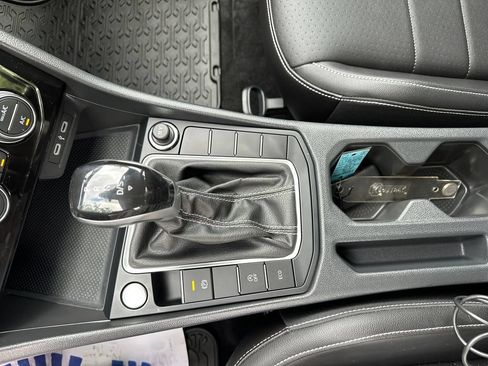 Certified 2023 Volkswagen Jetta SE FWD image 17