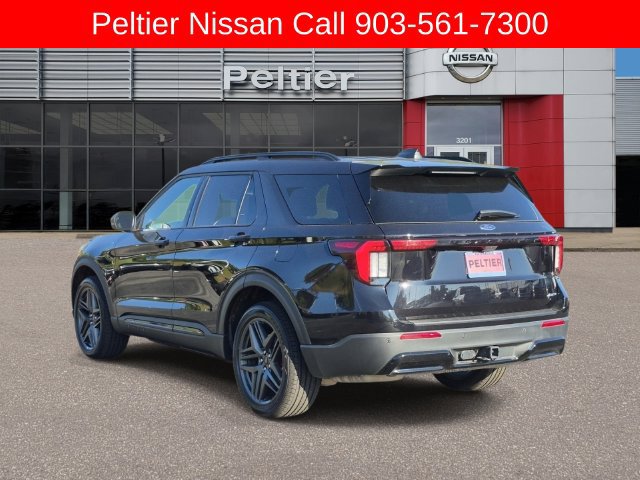 Used 2025 Ford Explorer ST-Line w/ ST-Line Street Pack AWD/4WD image 4