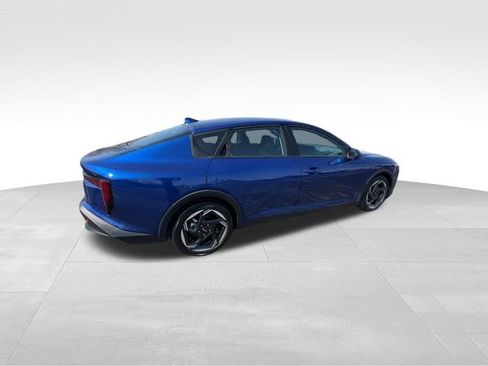 Used 2025 Kia K4 EX image 10