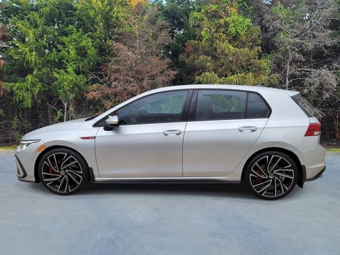 Used 2022 Volkswagen GTI Autobahn image 21