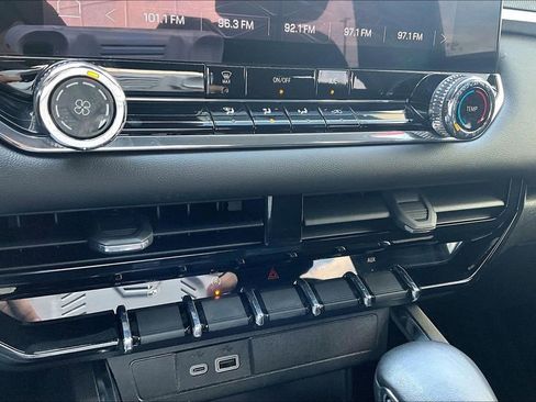 Used 2024 GMC Canyon Elevation w/ Trailering Package image 14