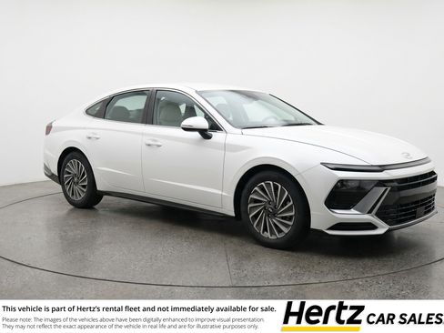 Used 2025 Hyundai Sonata SEL FWD image 1