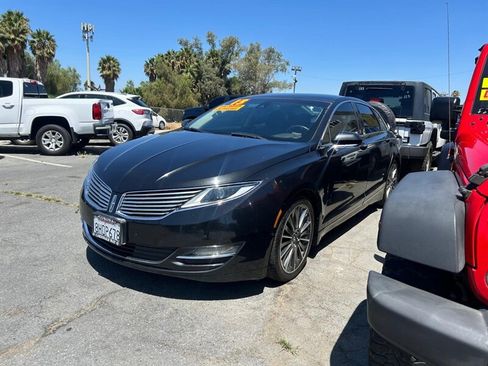 Used 2013 Lincoln MKZ AWD image 5