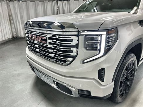 Used 2024 GMC Sierra 1500 Denali w/ Denali Reserve Package image 8