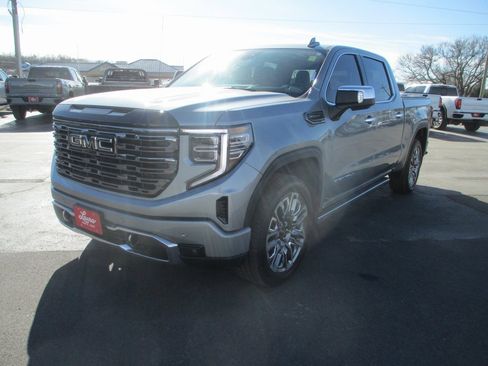 Used 2025 GMC Sierra 1500 Denali Ultimate image 13