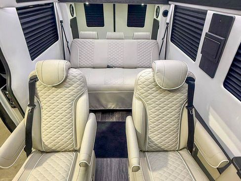Used 2026 Mercedes-Benz Sprinter 2500 image 14
