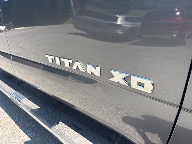 Used 2017 Nissan Titan SV AWD/4WD image 8