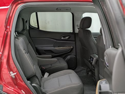 Used 2022 GMC Acadia SLE w/ Driver Convenience Package image 21