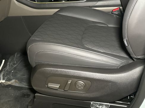 New 2026 Kia Carnival EX image 20