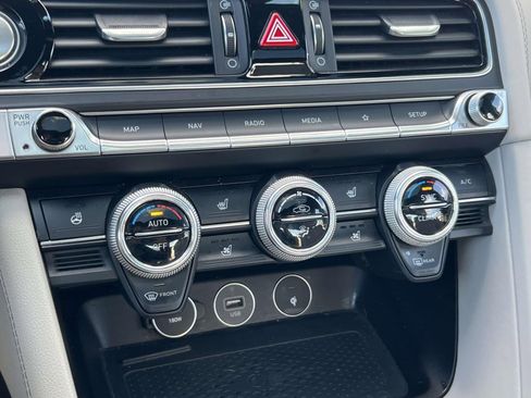 Used 2023 Genesis G70 2.0T w/ Sport Prestige Package image 15