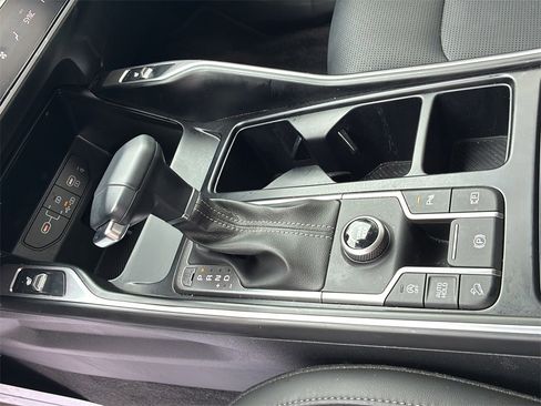 Certified 2025 Kia Sorento EX image 33