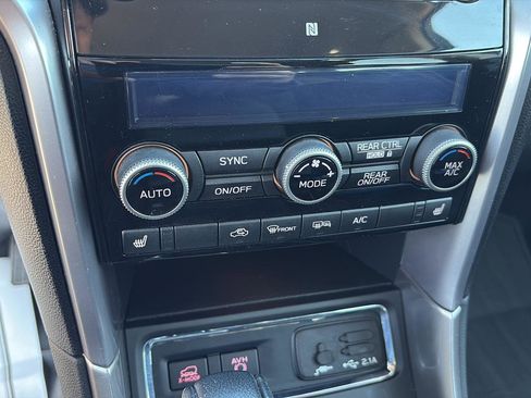 Used 2021 Subaru Ascent Premium w/ Convenience Package image 15