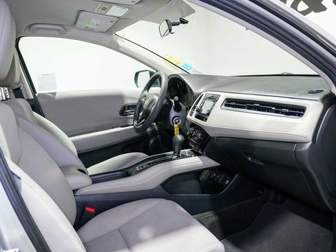 Used 2016 Honda HR-V LX image 16