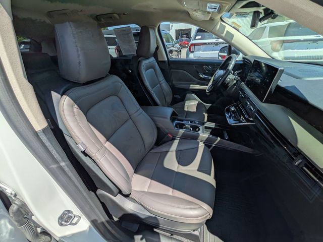 Used 2023 Lincoln Corsair Reserve w/ Equipment Group 201A AWD/4WD image 20