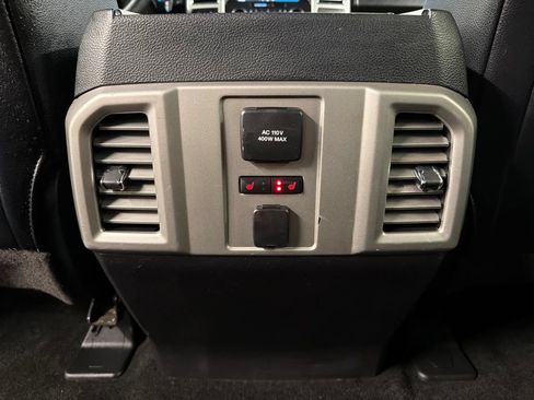 Used 2015 Ford F150 Lariat w/ Equipment Group 502A Luxury AWD/4WD image 31
