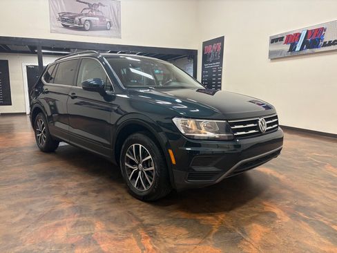 Used 2019 Volkswagen Tiguan SE AWD/4WD image 3