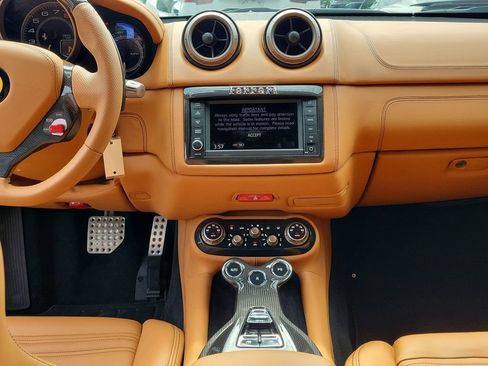 Used 2014 Ferrari California RWD image 22