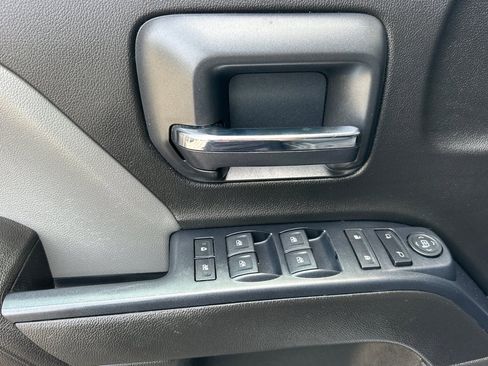 Certified 2018 Chevrolet Silverado 1500 Custom w/ Custom Value Package image 11