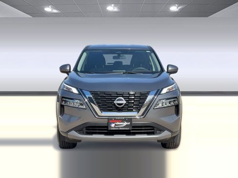 Used 2023 Nissan Rogue SV image 6