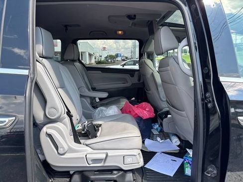 Used 2022 Honda Odyssey Elite image 14