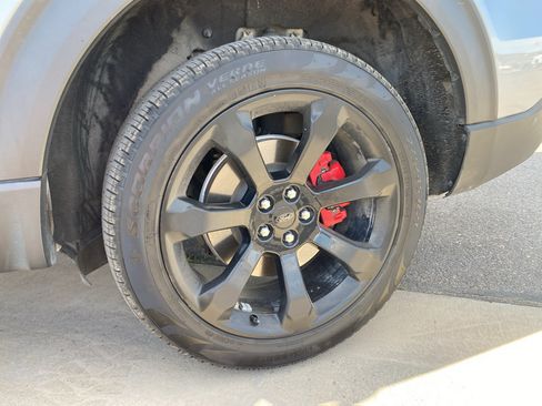 Used 2022 Ford Explorer ST w/ Equipment Group 401A AWD/4WD image 2