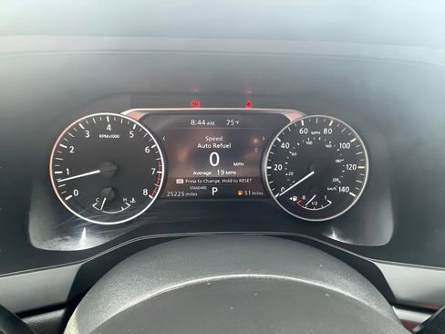 Used 2025 Nissan Pathfinder S FWD image 26