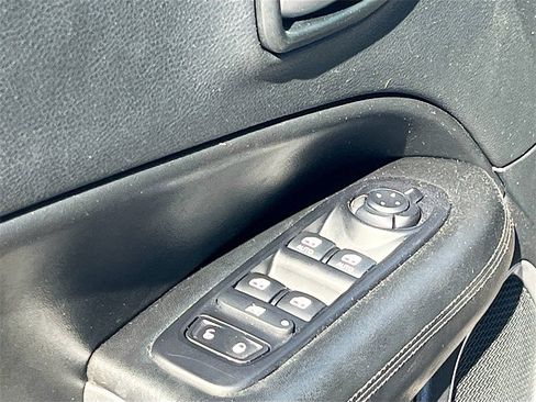 Used 2021 Jeep Compass Latitude image 17