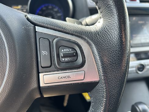 Used 2017 Subaru Legacy 2.5i Premium image 13