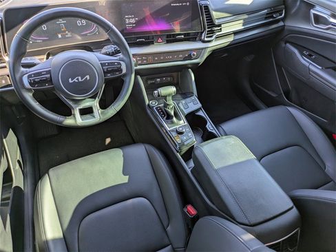 Used 2024 Kia Sportage EX image 20