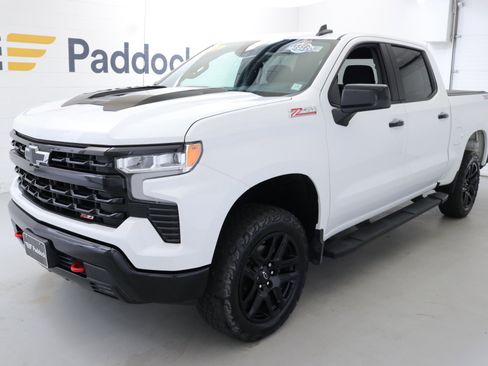 Used 2022 Chevrolet Silverado 1500 LT Trail Boss image 3