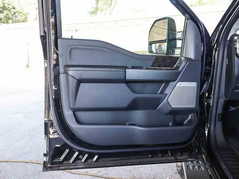 New 2025 Ford F350 Lariat w/ Lariat Ultimate Package image 24