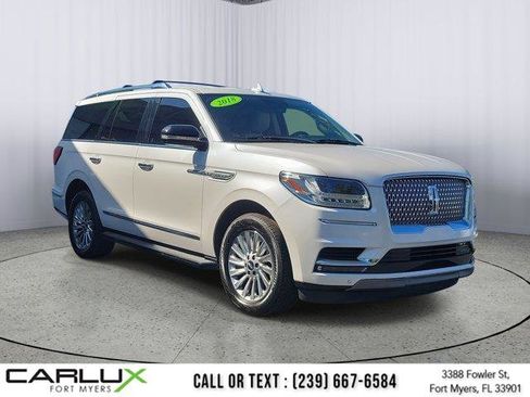Used 2018 Lincoln Navigator Premiere image 1