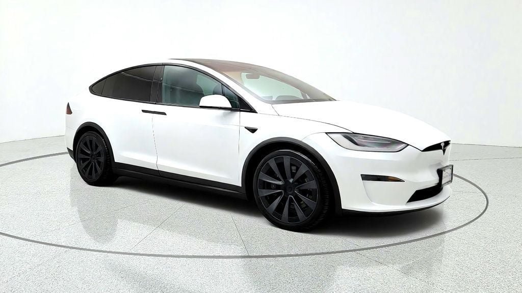 Used 2023 Tesla Model X AWD/4WD image 3